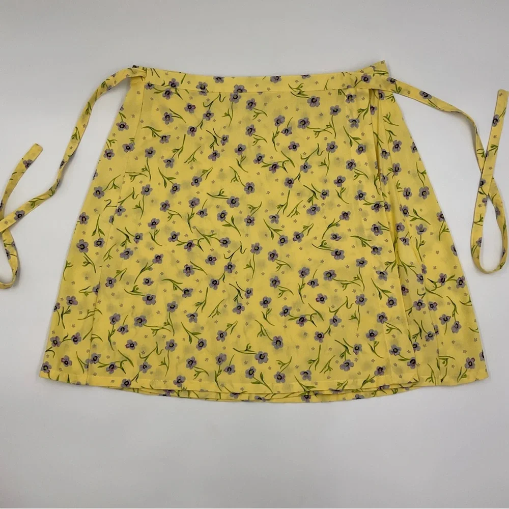 Dolls Kill Motel Rocks Handmade Floral Wrap Mini Skirt Women’s Size Small